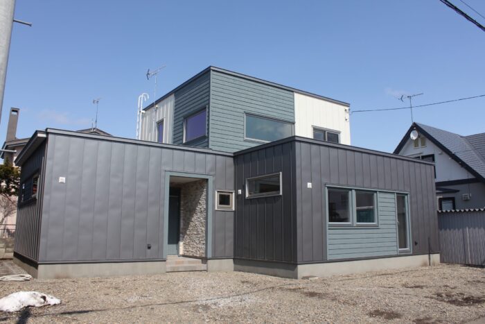 フラット屋根の外観