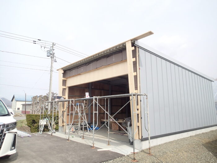 車庫造作中