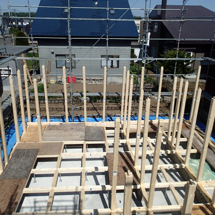 建て込み風景