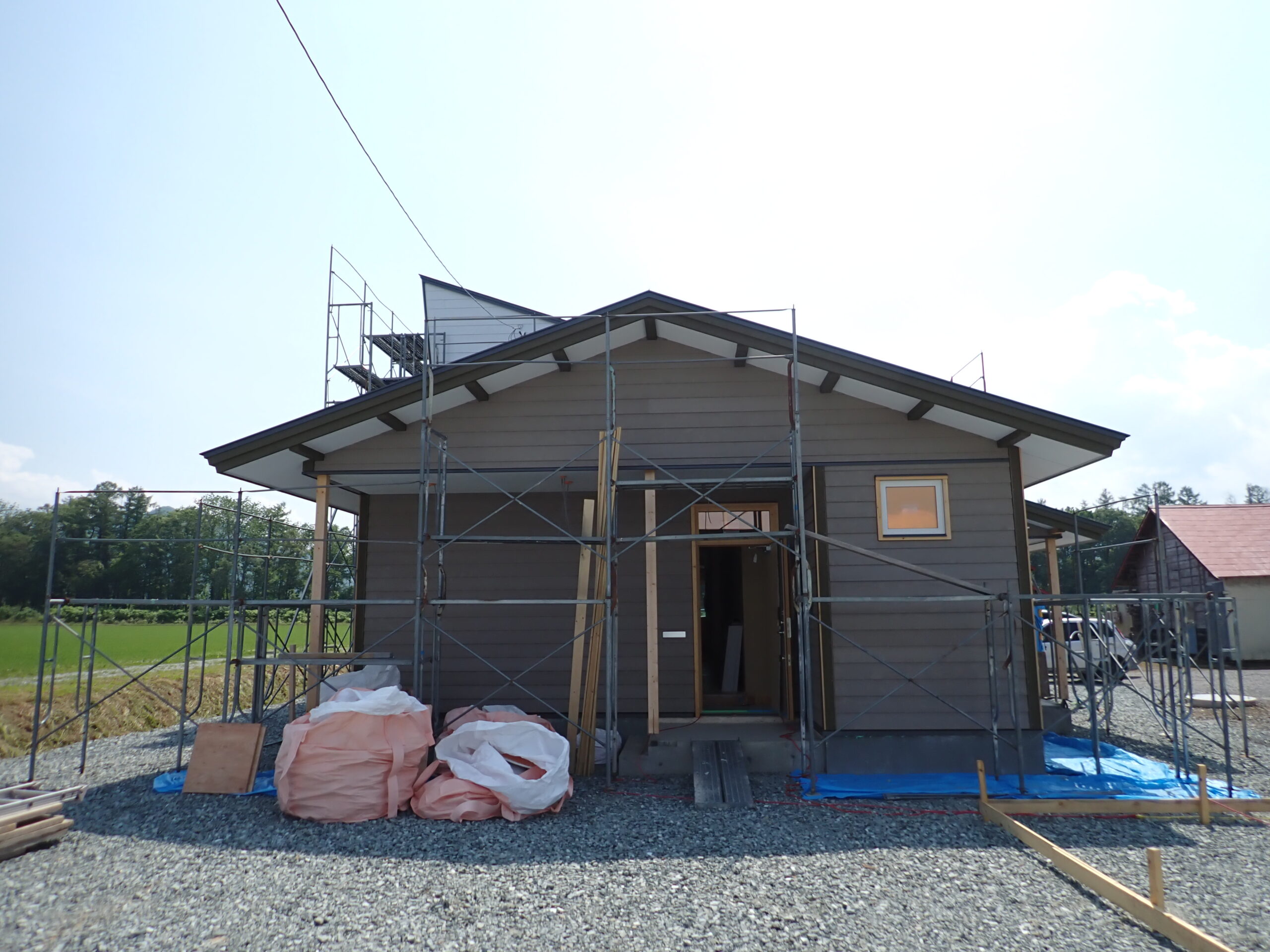 外部　木部塗装中